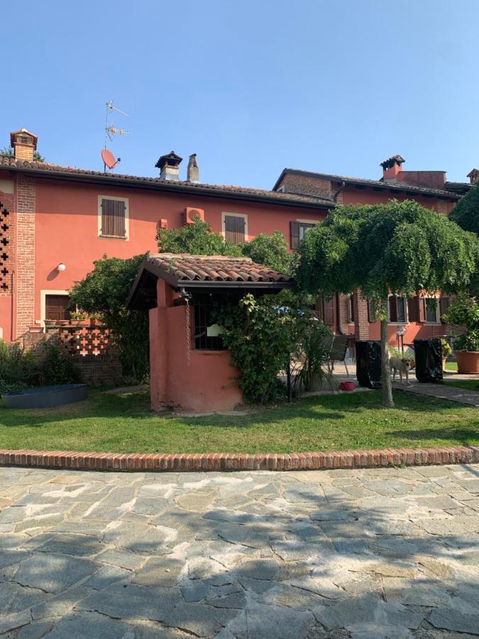 La Vecchia Cascina Rossa Hotel Fubine Kültér fotó