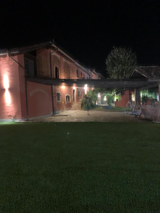 La Vecchia Cascina Rossa Hotel Fubine Kültér fotó